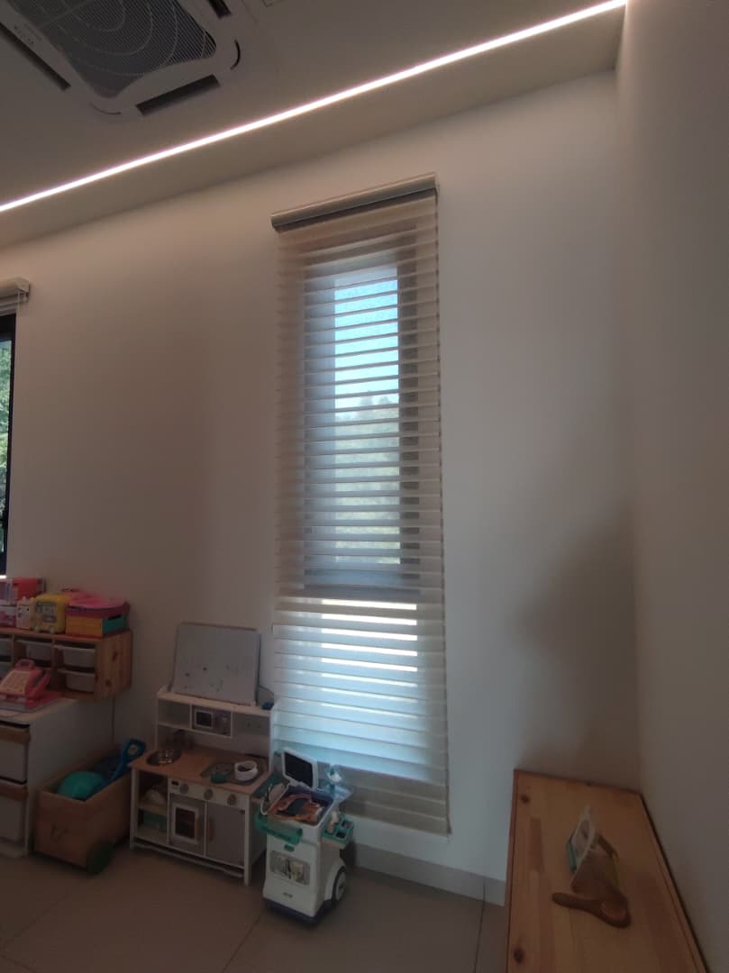 TRIPLE SHADE BLINDS